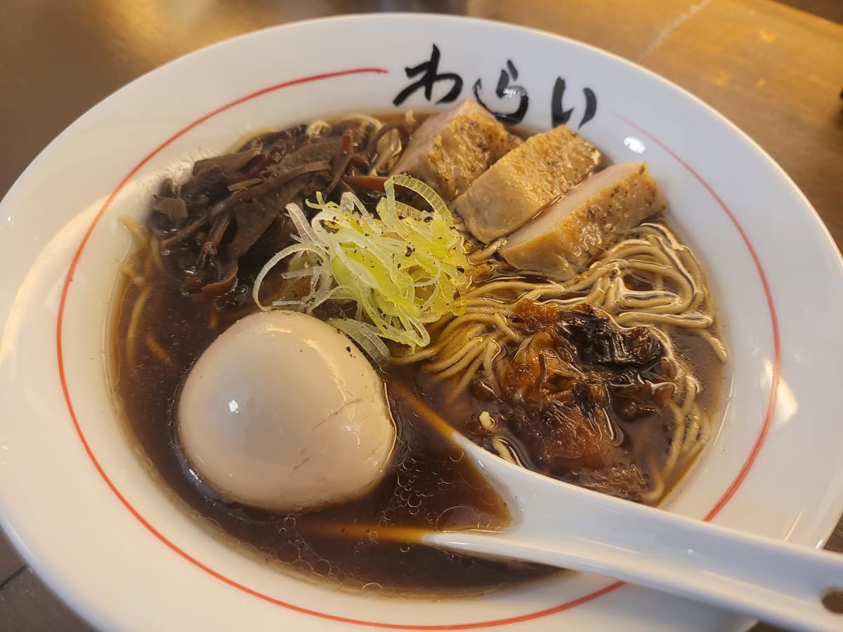 와라이라멘 쇼유라멘